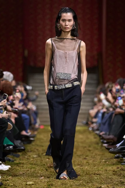 Look 59